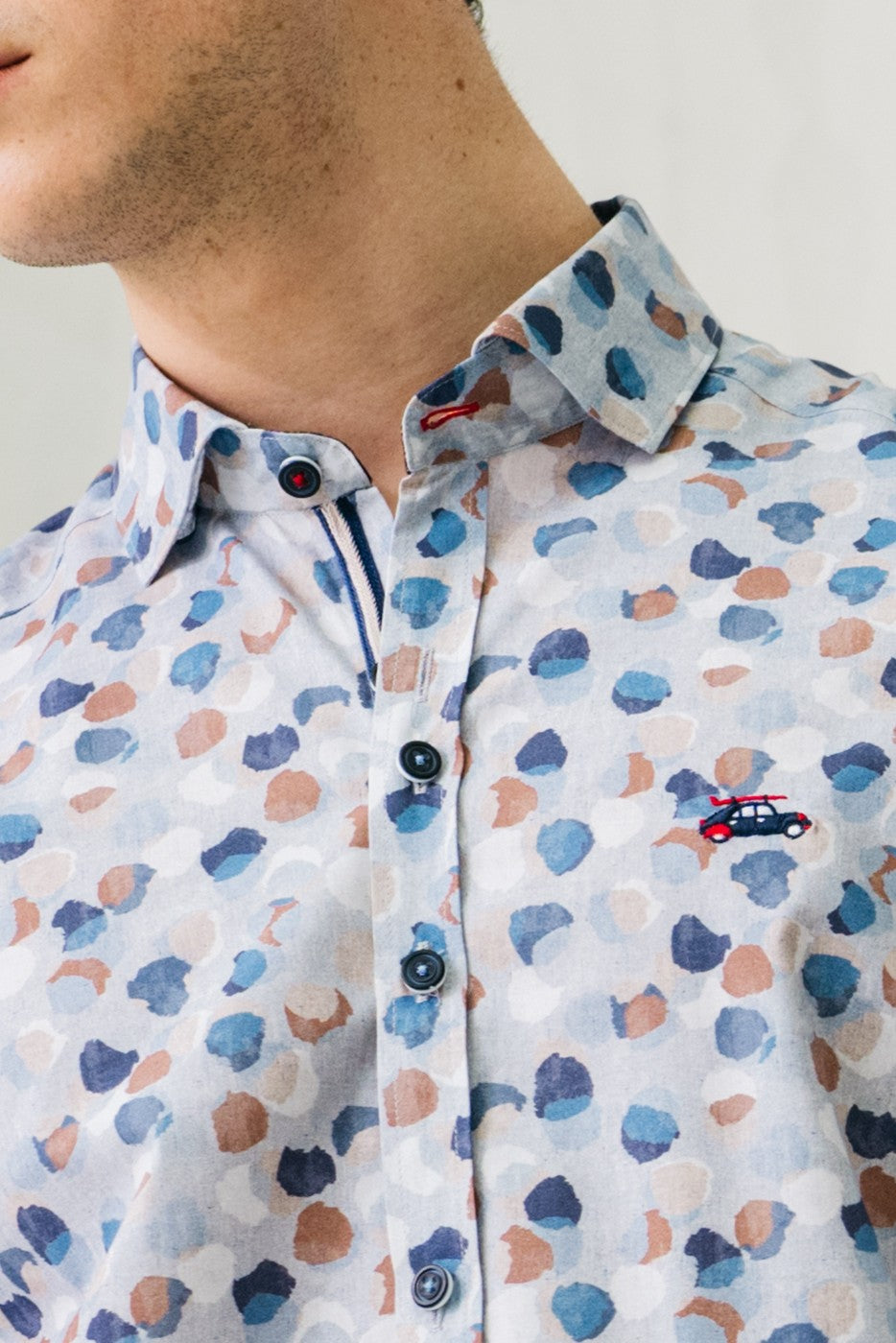 Camisa hombre estampado abstracto regular fit