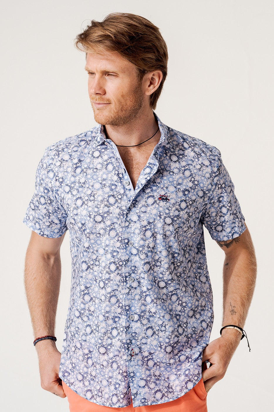 Camisa manga corta regular fit girasoles azules