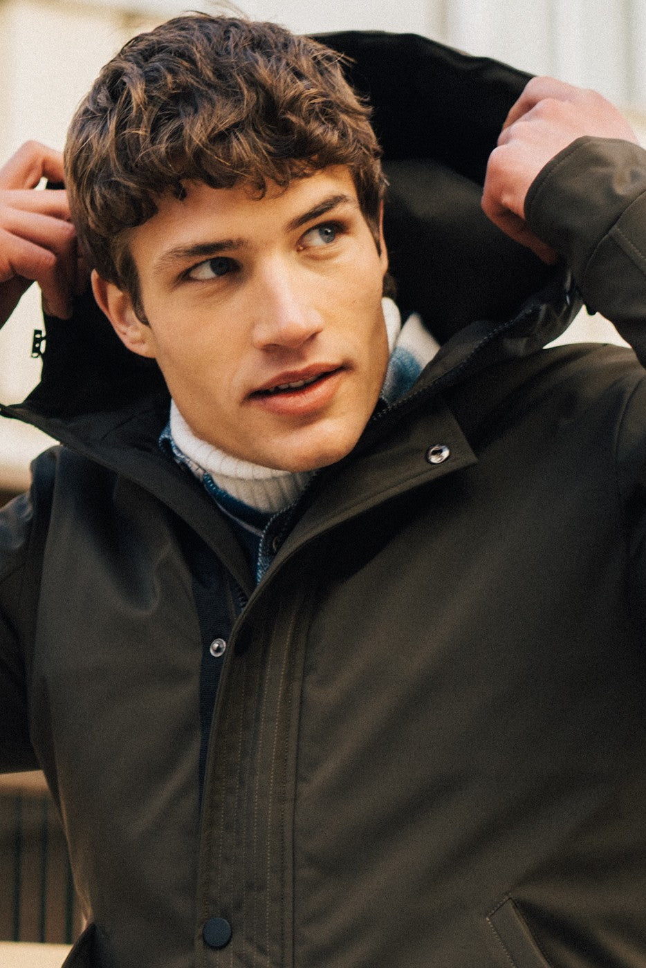 Parka hombre en color caqui