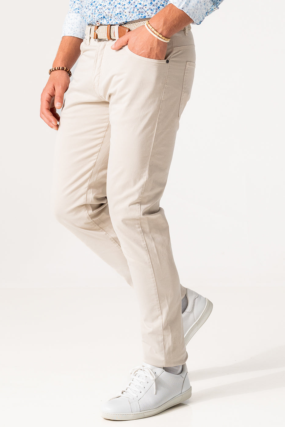 Pantalón beige hombre 5 bolsillos
