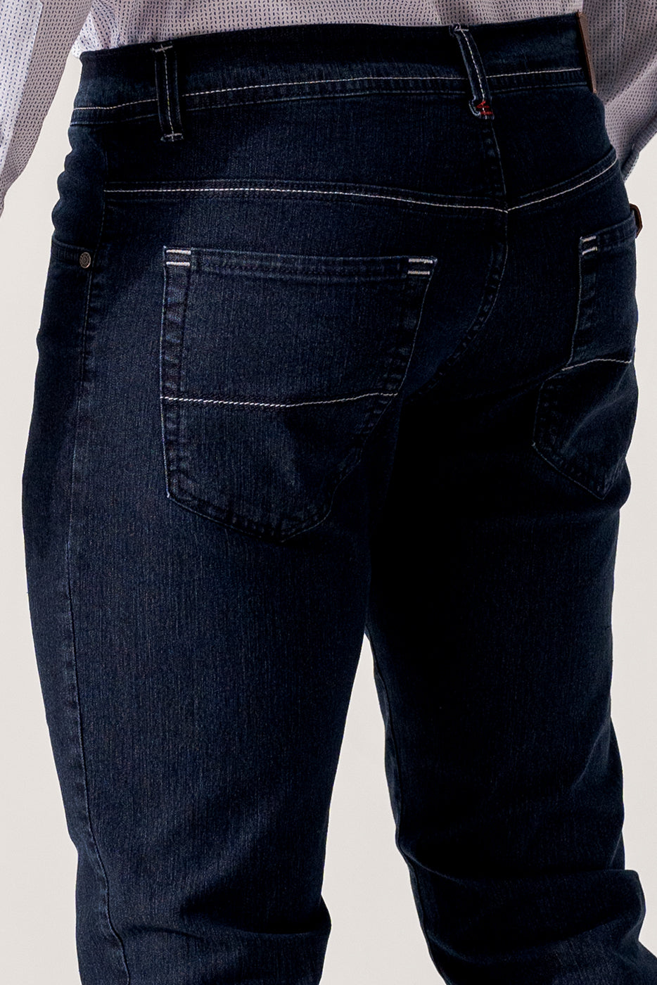 Pantalón vaquero oscuro hombre 5 bolsillos