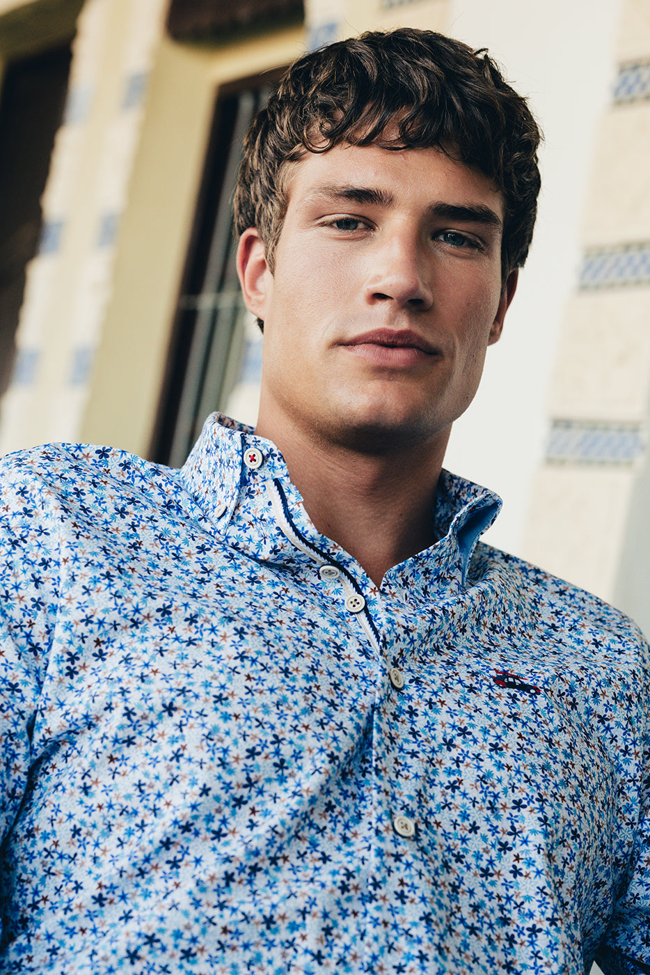 Camisa slim fit hombre estampado liberty azul