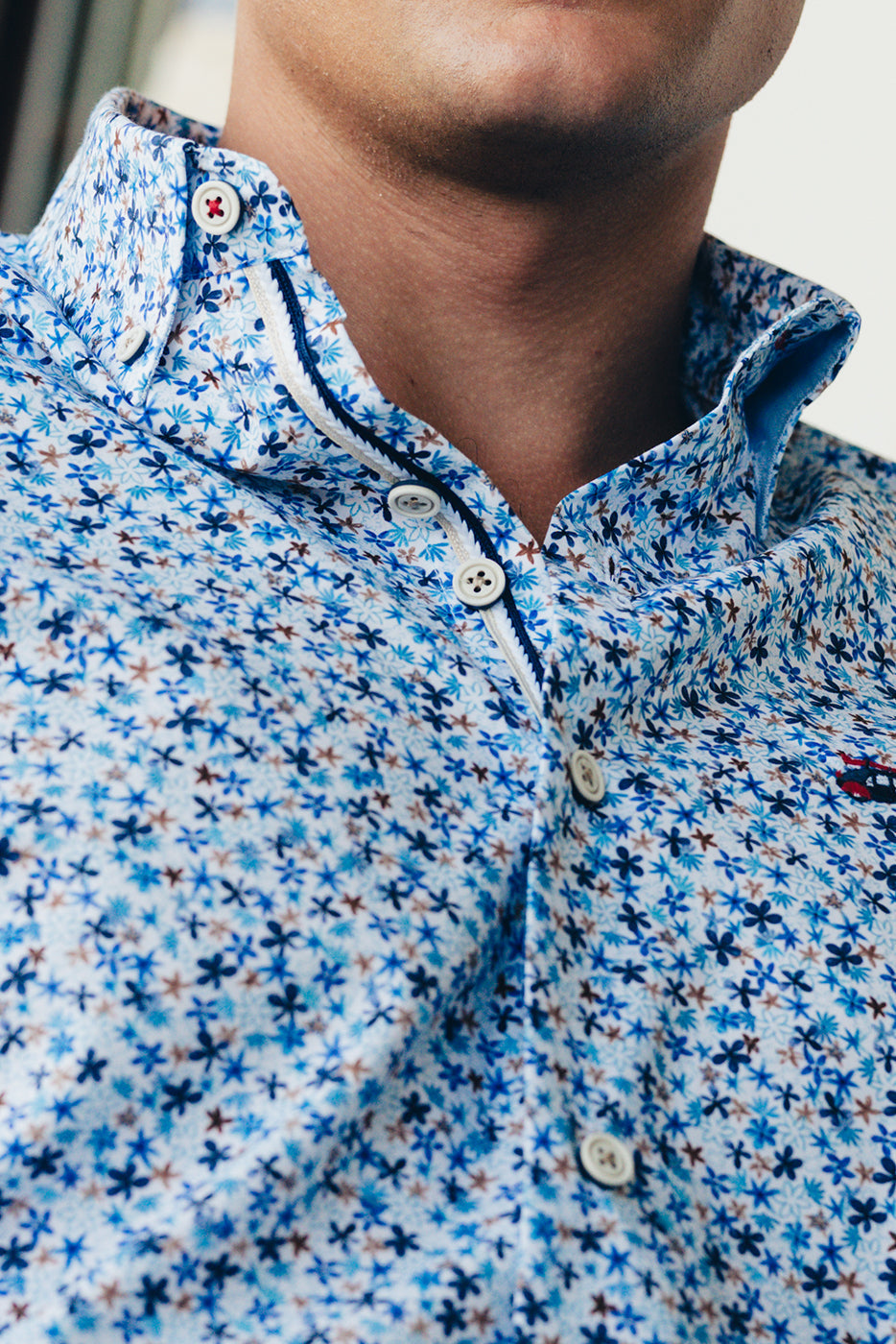 Camisa slim fit hombre estampado liberty azul