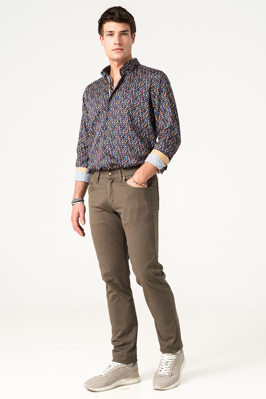 Pantalón hombre 5 bolsillos kaki