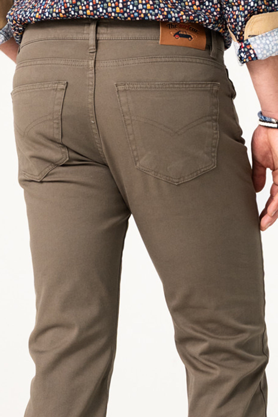 Pantalón hombre 5 bolsillos kaki