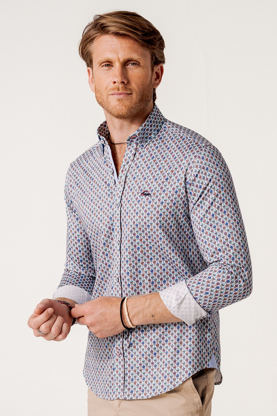 Camisa calaveras multicolor regular fit