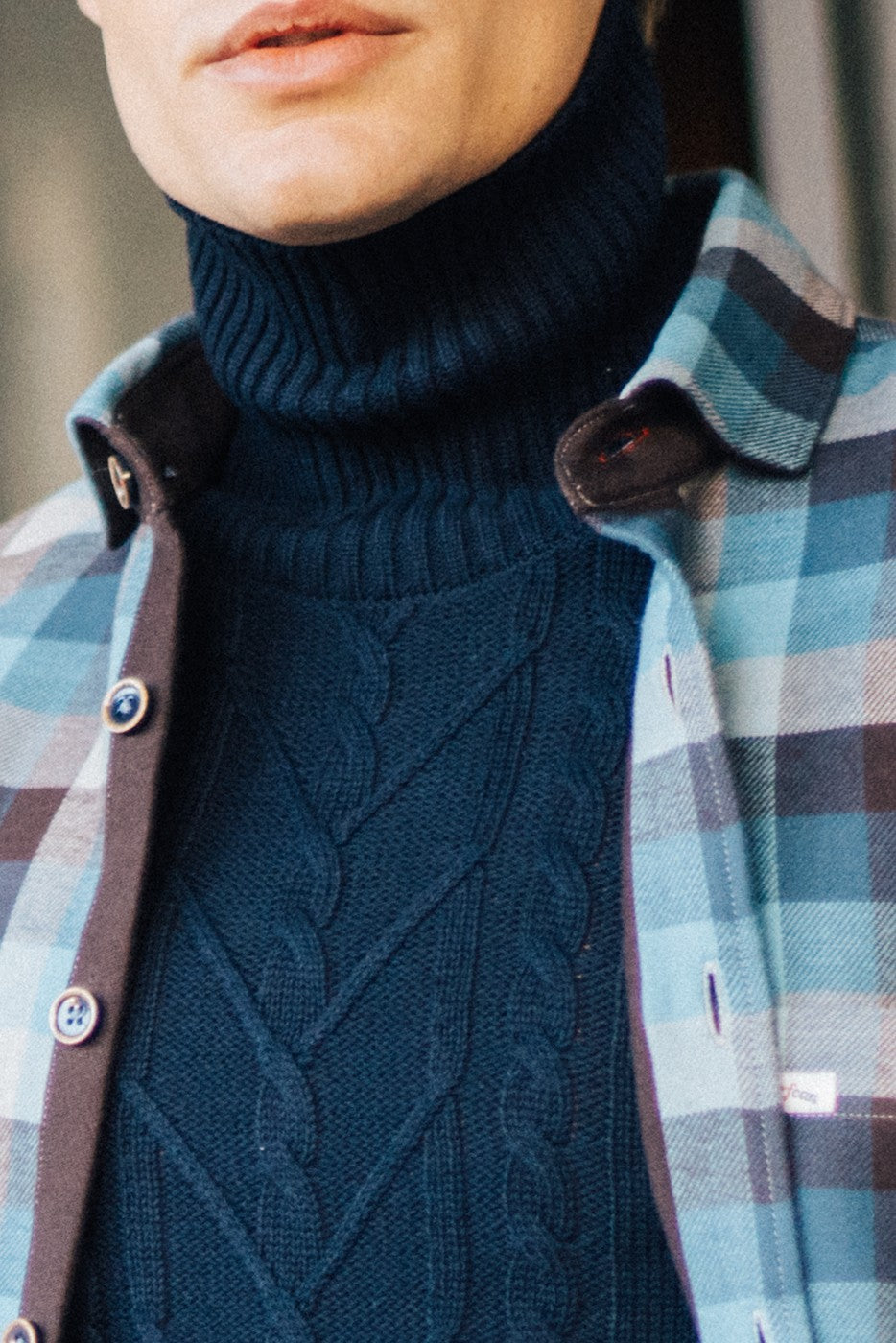 Sobrecamisa hombre cuadros azules con bolsillo grande