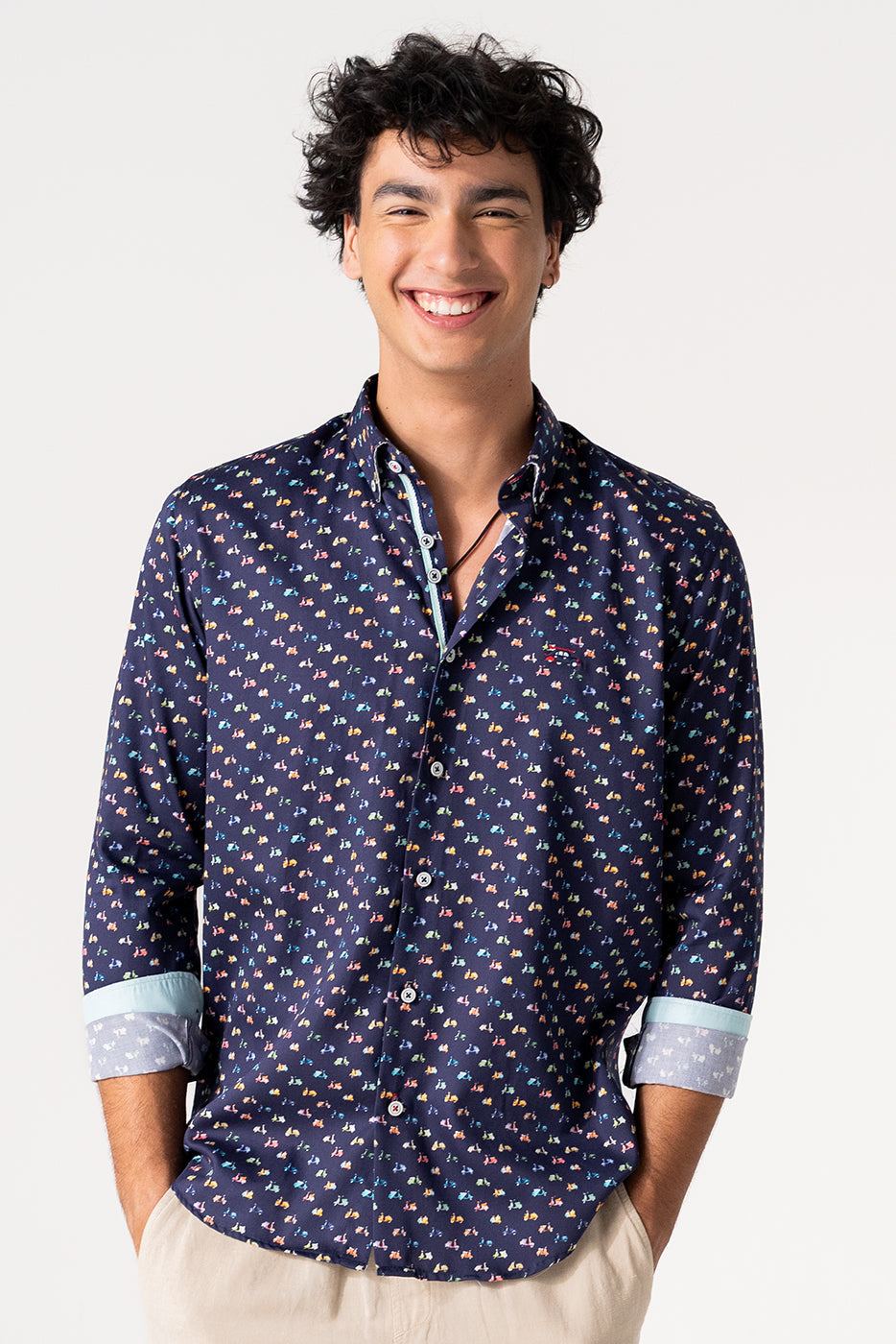 Camisa hombre estampado vespas multicolor