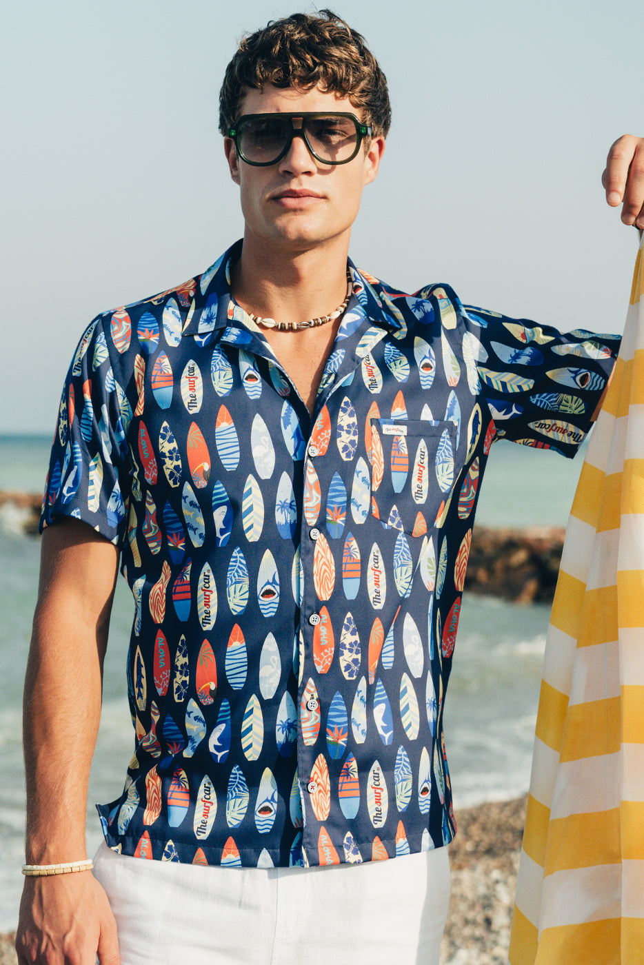 Camisa hombre bowling estampado tablas surf fondo marino