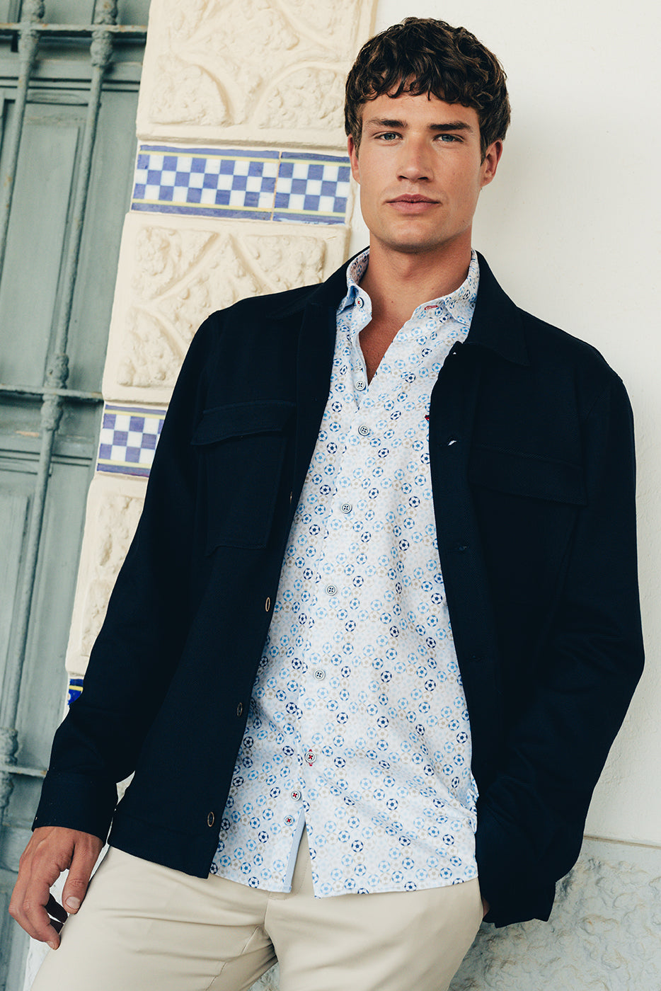 Sobrecamisa hombre marino con bolsillos con tapa