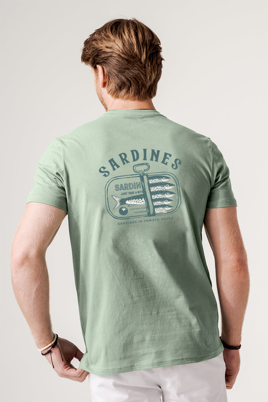 Camiseta hombre estampado sardinas verde